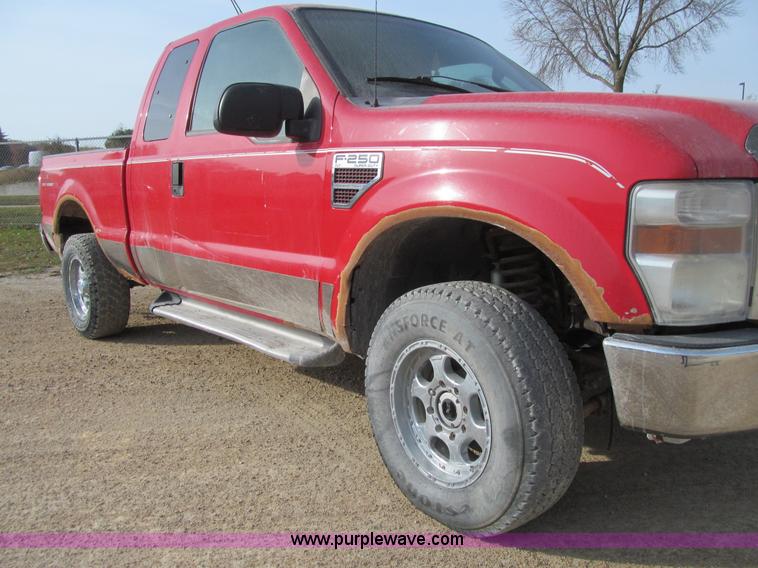 image for item K6390 2008 Ford F250 Super Duty XLT SuperCab pickup truck