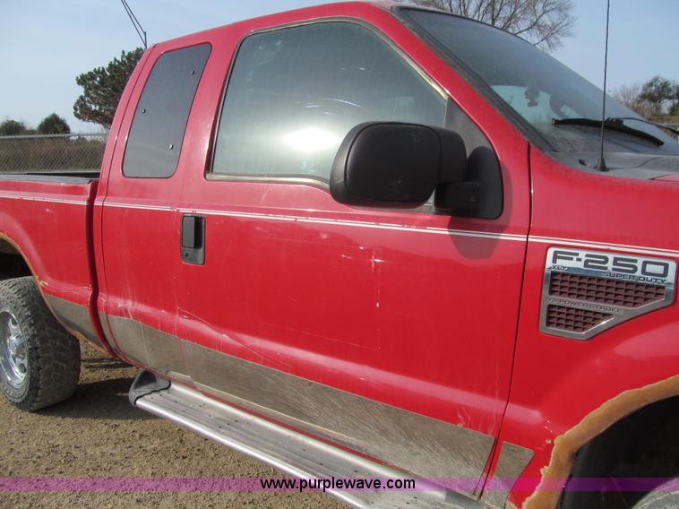 image for item K6390 2008 Ford F250 Super Duty XLT SuperCab pickup truck