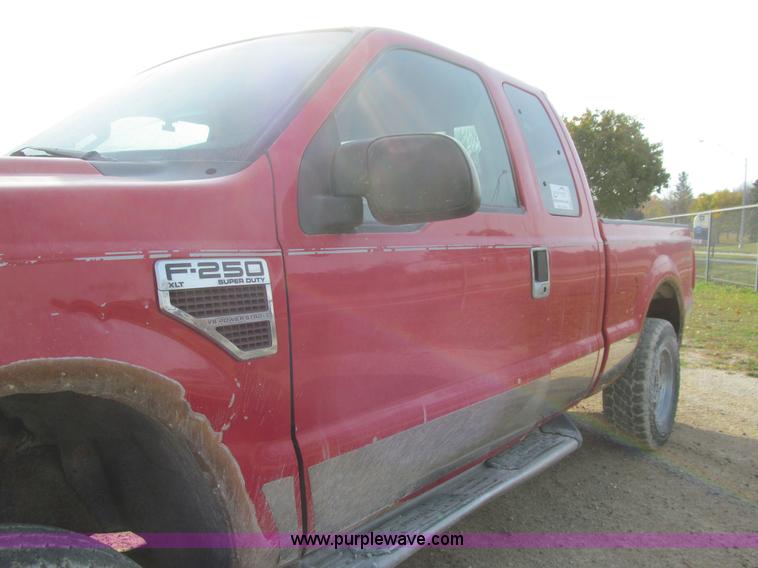 image for item K6390 2008 Ford F250 Super Duty XLT SuperCab pickup truck