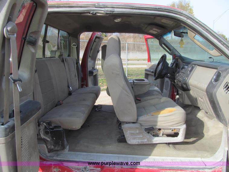 image for item K6390 2008 Ford F250 Super Duty XLT SuperCab pickup truck