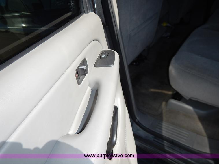 image for item L3508 2005 Chevrolet Tahoe SUV