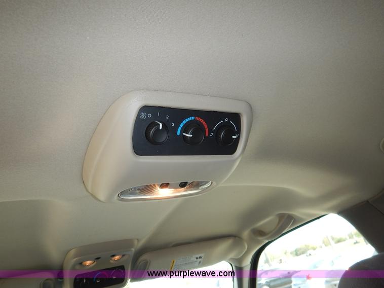 image for item L3508 2005 Chevrolet Tahoe SUV