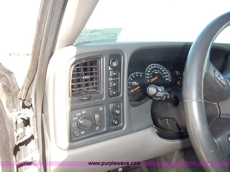 image for item L3508 2005 Chevrolet Tahoe SUV