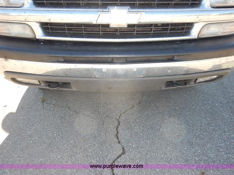 image for item L3508 2005 Chevrolet Tahoe SUV