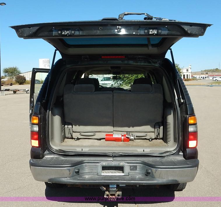 image for item L3508 2005 Chevrolet Tahoe SUV