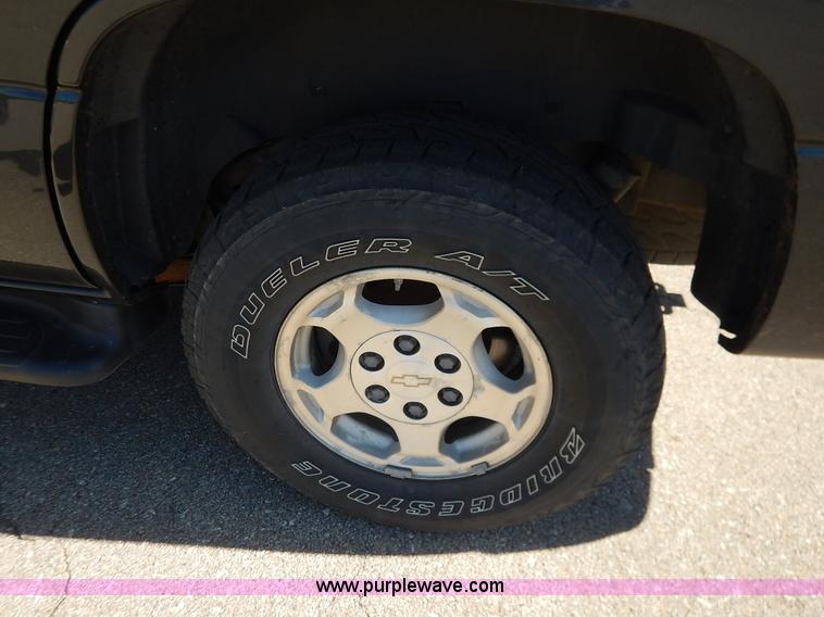 image for item L3508 2005 Chevrolet Tahoe SUV