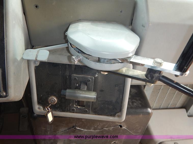 image for item L3529 2004 Blue Bird Vision school bus