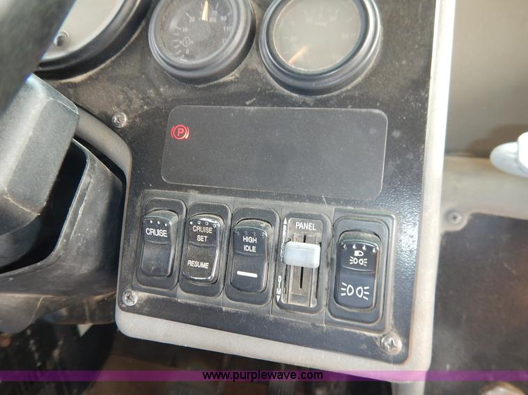 image for item L3529 2004 Blue Bird Vision school bus