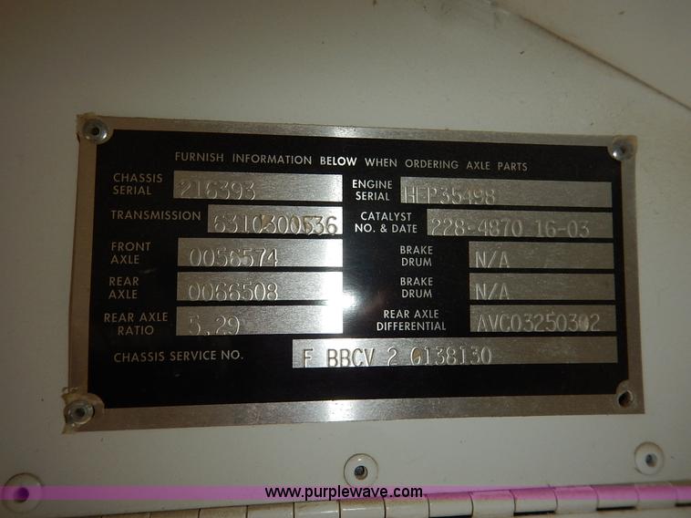 image for item L3529 2004 Blue Bird Vision school bus