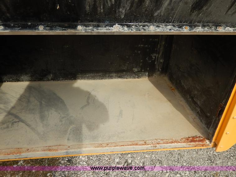 image for item L3529 2004 Blue Bird Vision school bus