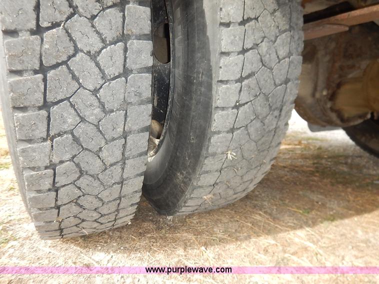 image for item L3529 2004 Blue Bird Vision school bus