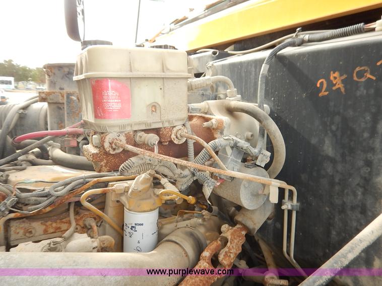 image for item L3529 2004 Blue Bird Vision school bus