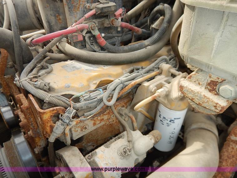 image for item L3529 2004 Blue Bird Vision school bus