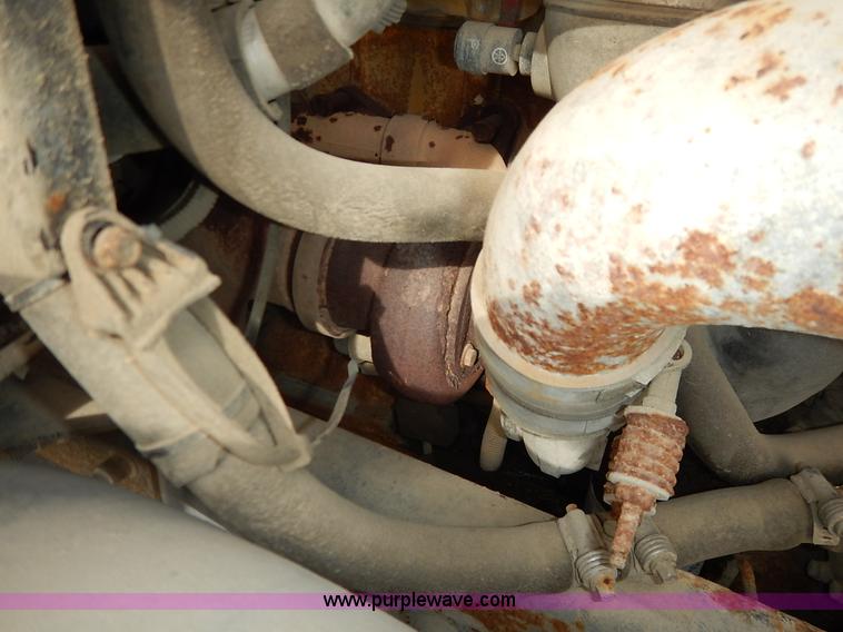 image for item L3529 2004 Blue Bird Vision school bus