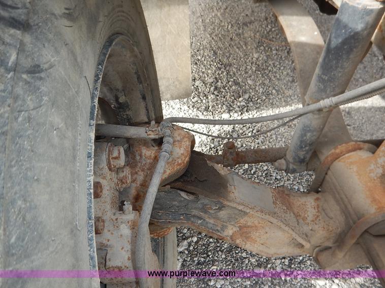 image for item L3529 2004 Blue Bird Vision school bus