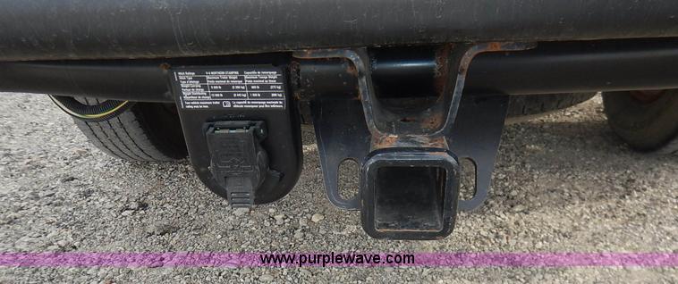 image for item L3531 2000 Chevrolet Suburban C2500 SUV