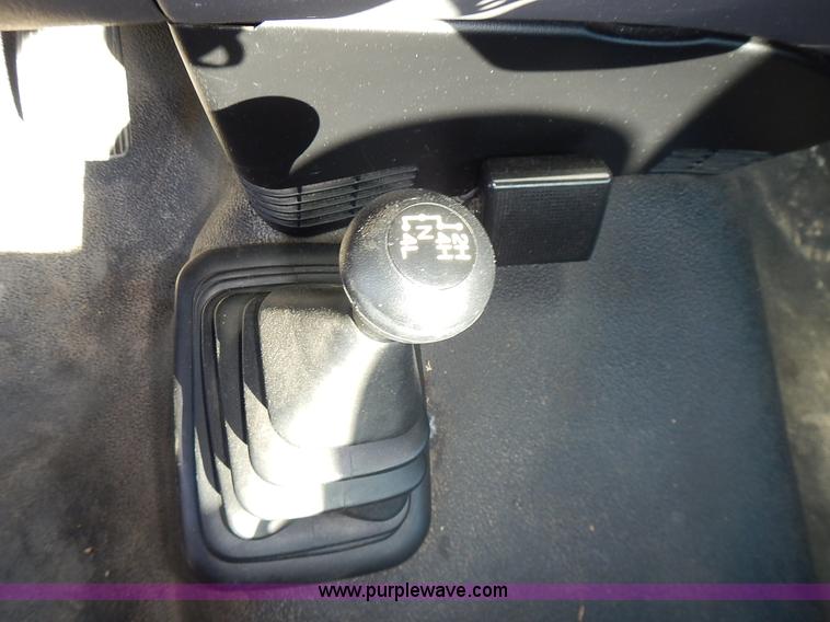 image for item L3538 2003 Ford F150 XL pickup truck