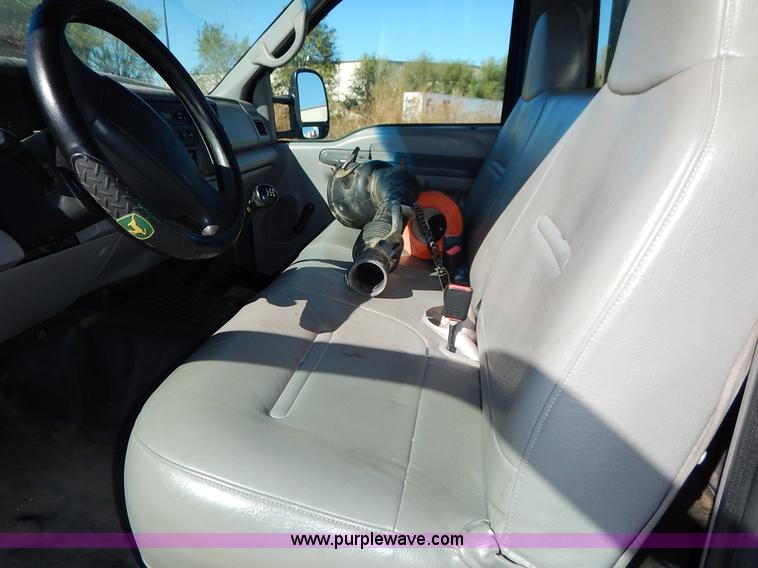 image for item L3546 1999 Ford F350 Super Duty XL flatbed pickup truck