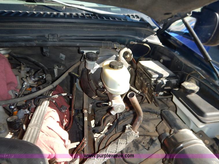 image for item L3546 1999 Ford F350 Super Duty XL flatbed pickup truck