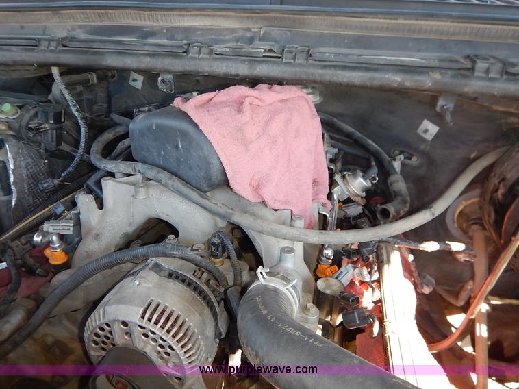 image for item L3546 1999 Ford F350 Super Duty XL flatbed pickup truck