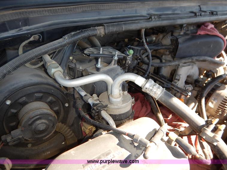 image for item L3546 1999 Ford F350 Super Duty XL flatbed pickup truck