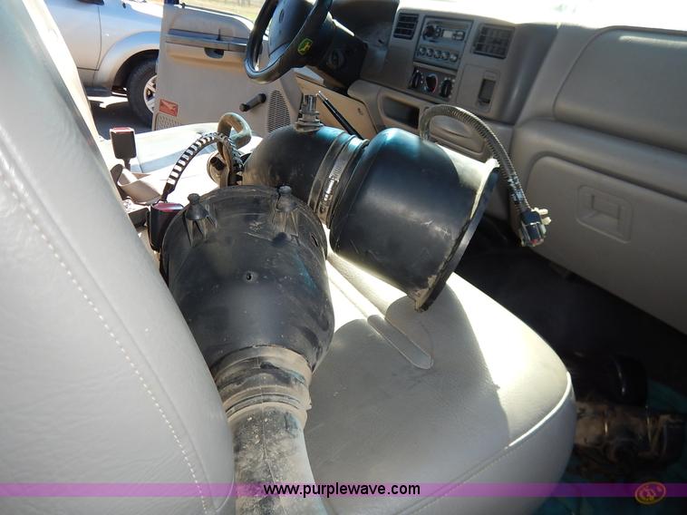 image for item L3546 1999 Ford F350 Super Duty XL flatbed pickup truck