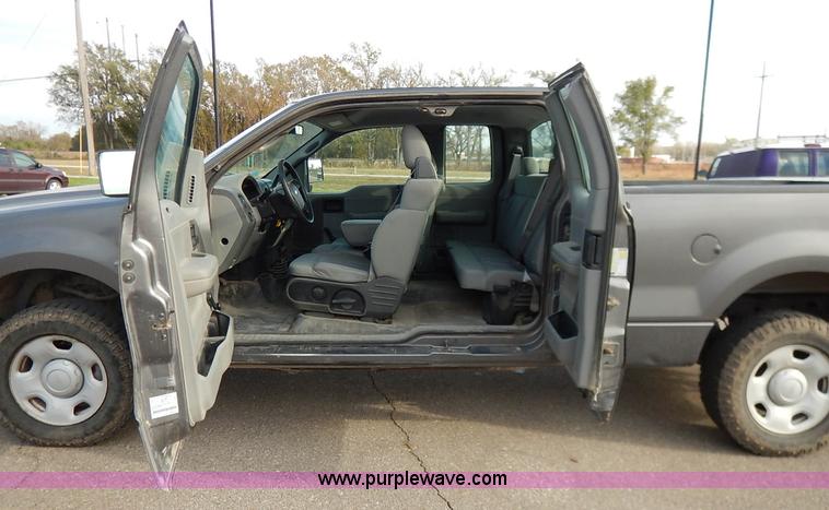 image for item L3548 2007 Ford F150 SuperCab pickup truck