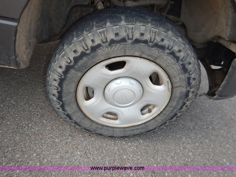 image for item L3548 2007 Ford F150 SuperCab pickup truck