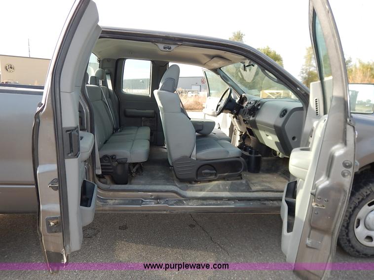 image for item L3548 2007 Ford F150 SuperCab pickup truck