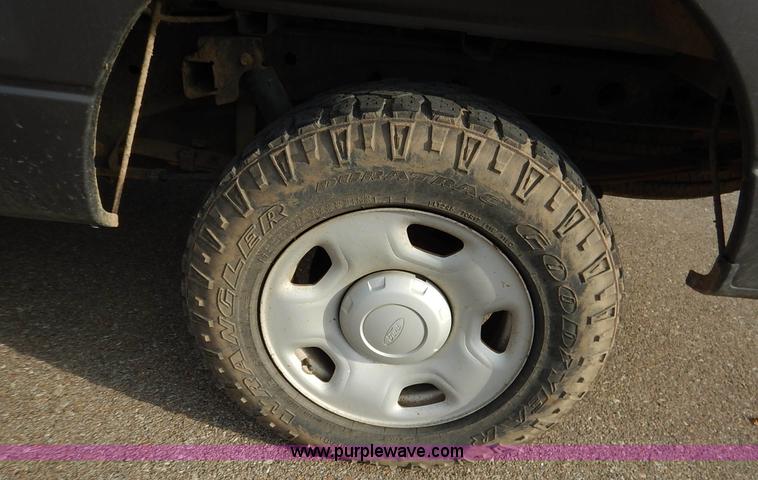 image for item L3548 2007 Ford F150 SuperCab pickup truck