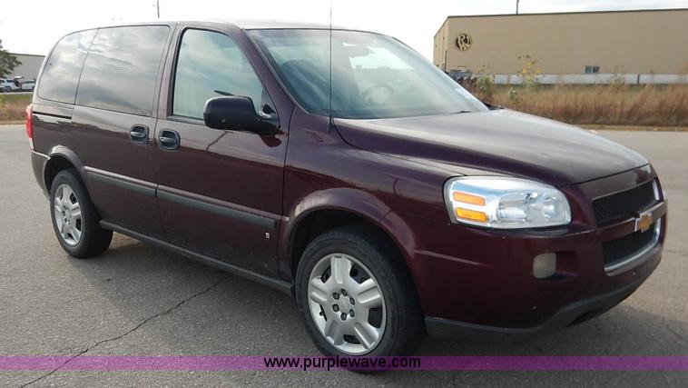 image for item L3549 2008 Chevrolet Uplander LS van