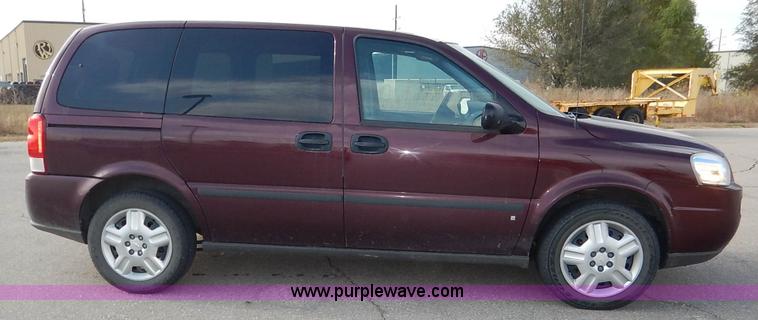 image for item L3549 2008 Chevrolet Uplander LS van