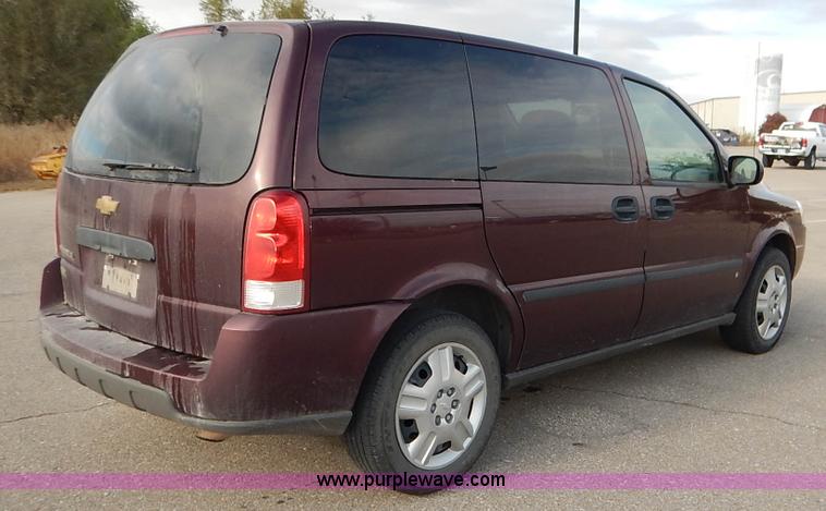 image for item L3549 2008 Chevrolet Uplander LS van
