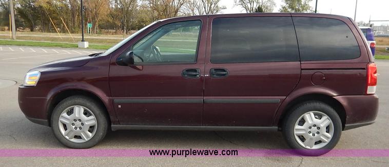 image for item L3549 2008 Chevrolet Uplander LS van