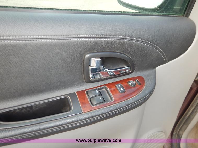 image for item L3549 2008 Chevrolet Uplander LS van