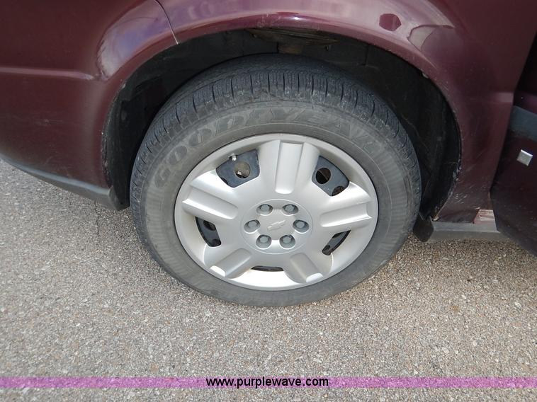 image for item L3549 2008 Chevrolet Uplander LS van