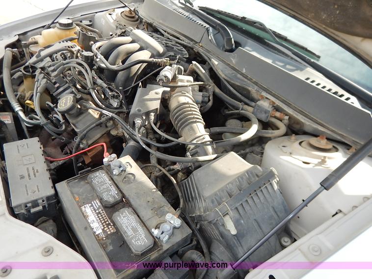 image for item L3550 2006 Ford Taurus SE