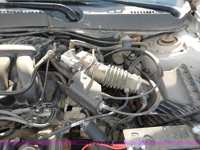 image for item L3550 2006 Ford Taurus SE