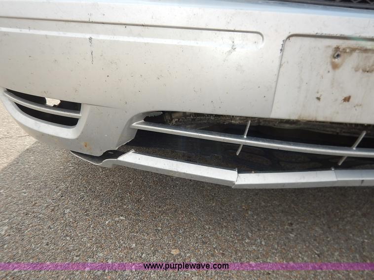 image for item L3550 2006 Ford Taurus SE