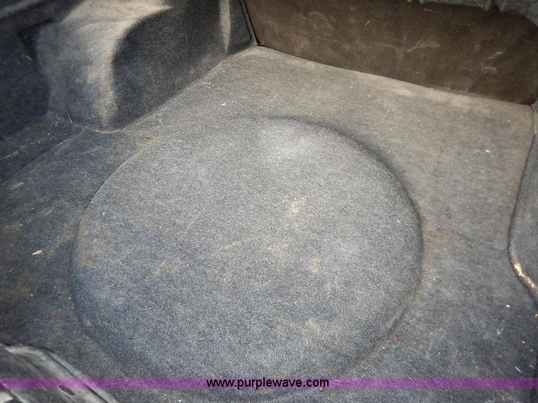 image for item L3550 2006 Ford Taurus SE