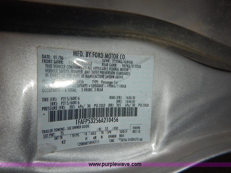 image for item L3550 2006 Ford Taurus SE