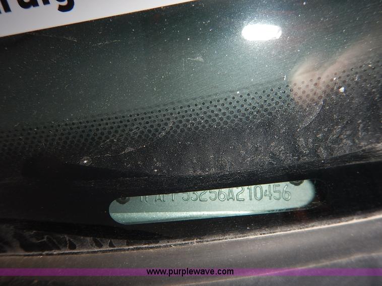 image for item L3550 2006 Ford Taurus SE