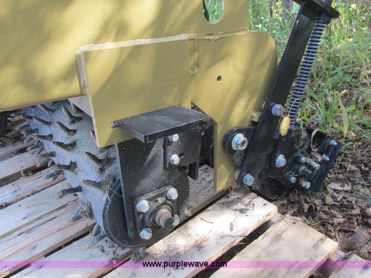 image for item L3858 Land Pride APS1572 seeder