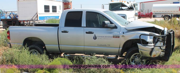 image for item L4453 2008 Dodge Ram 2500 Quad Cab pickup truck