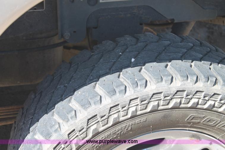 image for item L4453 2008 Dodge Ram 2500 Quad Cab pickup truck