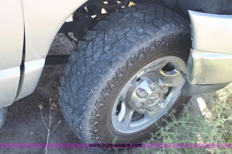 image for item L4453 2008 Dodge Ram 2500 Quad Cab pickup truck