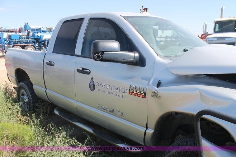 image for item L4453 2008 Dodge Ram 2500 Quad Cab pickup truck