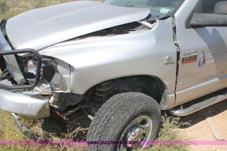 image for item L4453 2008 Dodge Ram 2500 Quad Cab pickup truck