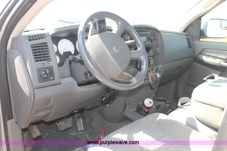 image for item L4453 2008 Dodge Ram 2500 Quad Cab pickup truck
