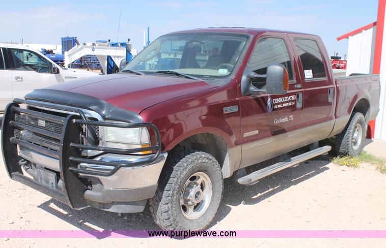 image for item L4454 2004 Ford F250 Super Duty pickup truck